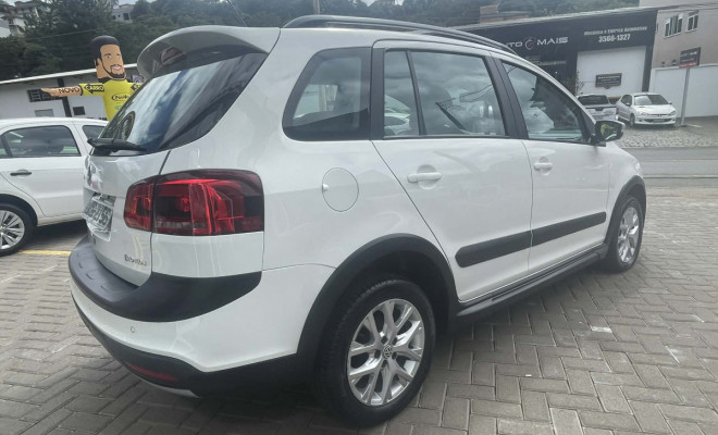 VW - VolksWagen SpaceCross I MOTION 1.6 Mi Total Flex 8V 2014 Flex-1