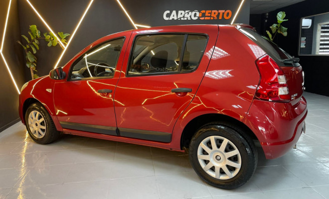 Renault SANDERO Expression 1.0 2013  Baixo consumo e Conforto-2