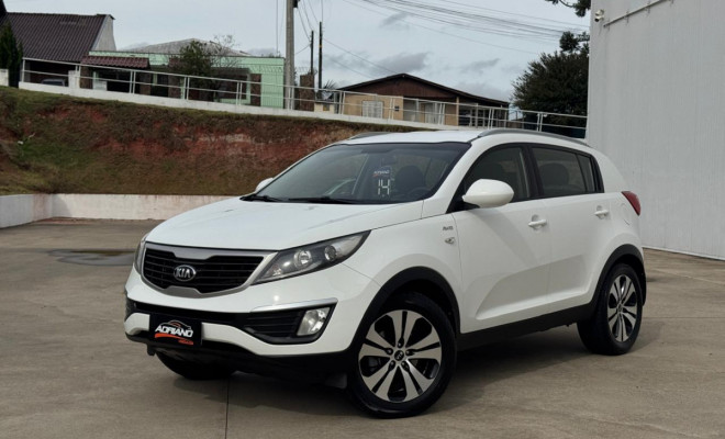 Sportage LX 2.0 Aut. 2014 | Espaço, conforto e equipamentos de sobra