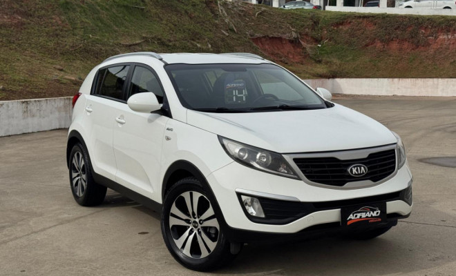 Sportage LX 2.0 Aut. 2014 | Espaço, conforto e equipamentos de sobra-17