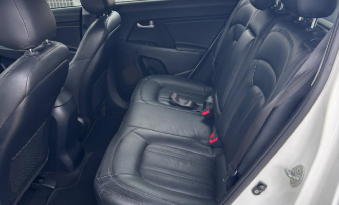 Sportage LX 2.0 Aut. 2014 | Espaço, conforto e equipamentos de sobra-8
