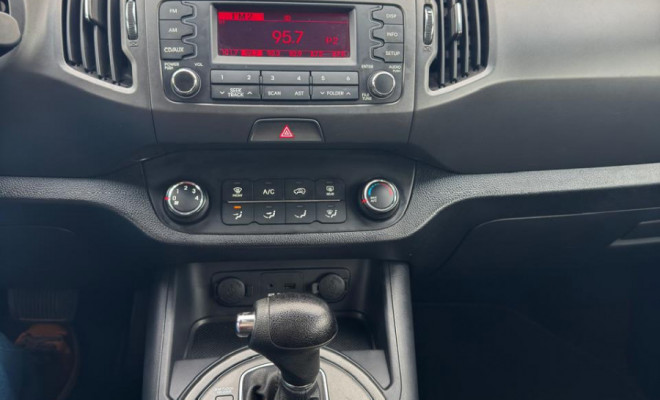 Sportage LX 2.0 Aut. 2014 | Espaço, conforto e equipamentos de sobra-5