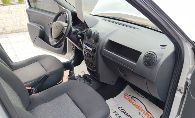 Renault LOGAN Expres./Exp. UP Hi-Flex 1.0 16V 4p 2009 Flex-8