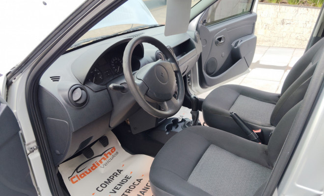 Renault LOGAN Expres./Exp. UP Hi-Flex 1.0 16V 4p 2009 Flex-9