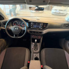 VW - VolksWagen Polo Comfort. 200 TSI 1.0 Flex 12V Aut. 2018 Flex-11