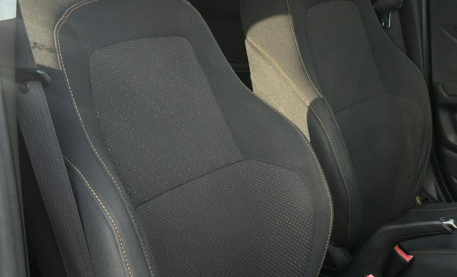 GM - Chevrolet ONIX HATCH LTZ 1.4 8V FlexPower 5p Mec. 2014 Flex-12