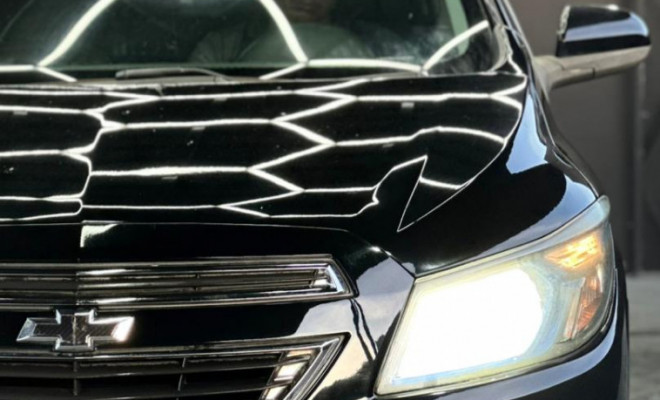 GM - Chevrolet ONIX HATCH LTZ 1.4 8V FlexPower 5p Mec. 2014 Flex-5