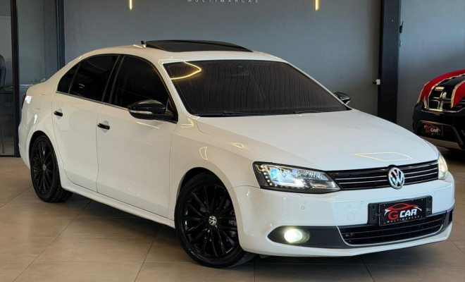 VW - VolksWagen JETTA Highline 2.0 TSI 16V 4p Tiptronic 2014 Flex-1