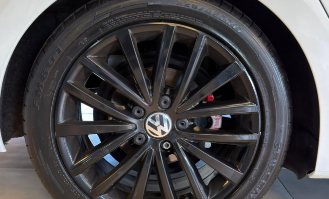 VW - VolksWagen JETTA Highline 2.0 TSI 16V 4p Tiptronic 2014 Flex-23