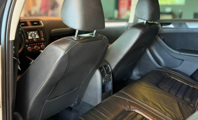 VW - VolksWagen JETTA Highline 2.0 TSI 16V 4p Tiptronic 2014 Flex-19