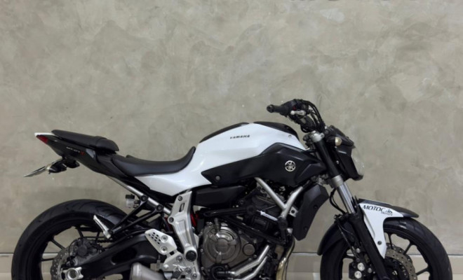YAMAHA MT-07/MT-07 ABS 689cc 2016 Gasolina-0