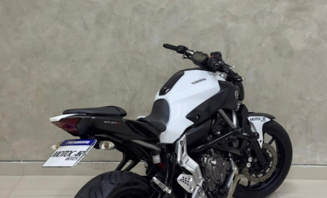 YAMAHA MT-07/MT-07 ABS 689cc 2016 Gasolina-1