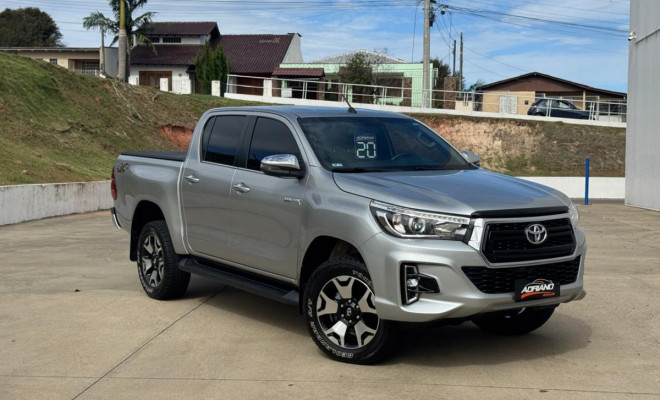 A picape mais desejada do Brasil em uma edição histórica! 🚨 Toyota Hilux SRX 4x4 2.8 Diesel Automática 2020 – Série Especial 50 Anos.-18