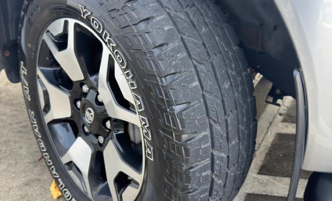 A picape mais desejada do Brasil em uma edição histórica! 🚨 Toyota Hilux SRX 4x4 2.8 Diesel Automática 2020 – Série Especial 50 Anos.-12
