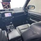 A picape mais desejada do Brasil em uma edição histórica! 🚨 Toyota Hilux SRX 4x4 2.8 Diesel Automática 2020 – Série Especial 50 Anos.-11