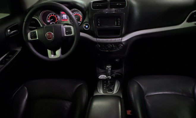 Fiat FREEMONT EMOT./PRECISION 2.4 16V 5p Aut. 2012 Gasolina-2