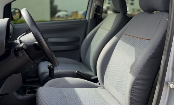 VW - VolksWagen Fox Plus 1.6Mi/ 1.6Mi Total Flex 8V 4p 2008 Flex-4