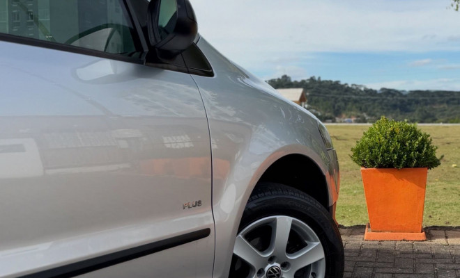 VW - VolksWagen Fox Plus 1.6Mi/ 1.6Mi Total Flex 8V 4p 2008 Flex-12