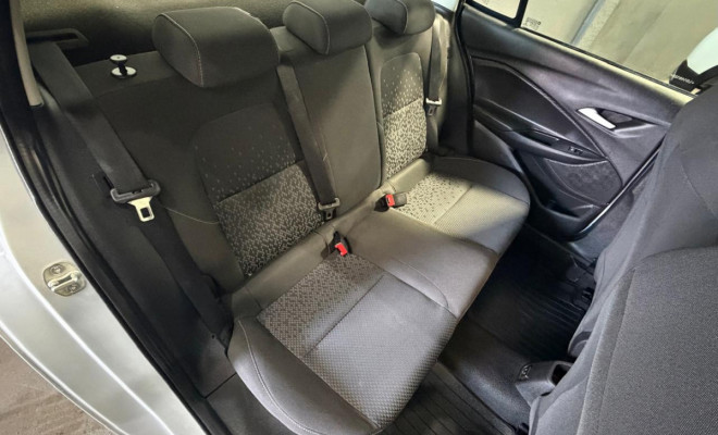 GM - Chevrolet ONIX SEDAN Plus LT 1.0 12V Flex 4p Mec. 2020 Flex-4