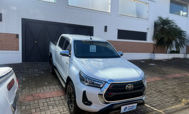 Toyota Hilux CD SRX 4x4 2.8 TDI 16V Diesel Aut. 2024 Diesel-0