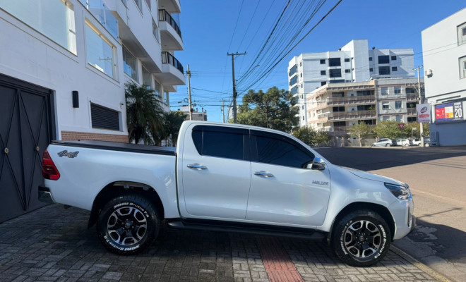 Toyota Hilux CD SRX 4x4 2.8 TDI 16V Diesel Aut. 2024 Diesel-2