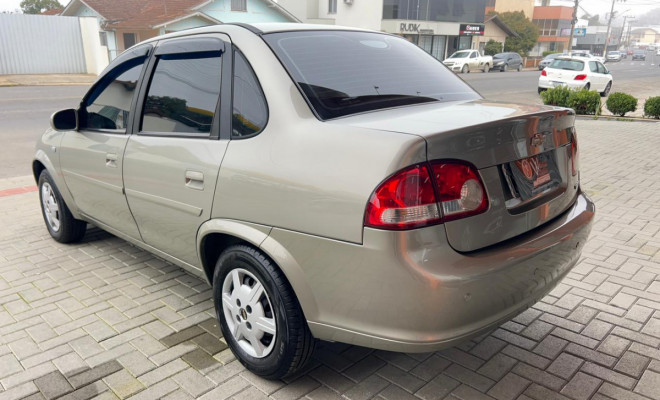 GM - Chevrolet Classic Life/LS 1.0 VHC FlexP. 4p 2011 Flex-4
