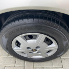 GM - Chevrolet Classic Life/LS 1.0 VHC FlexP. 4p 2011 Flex-11