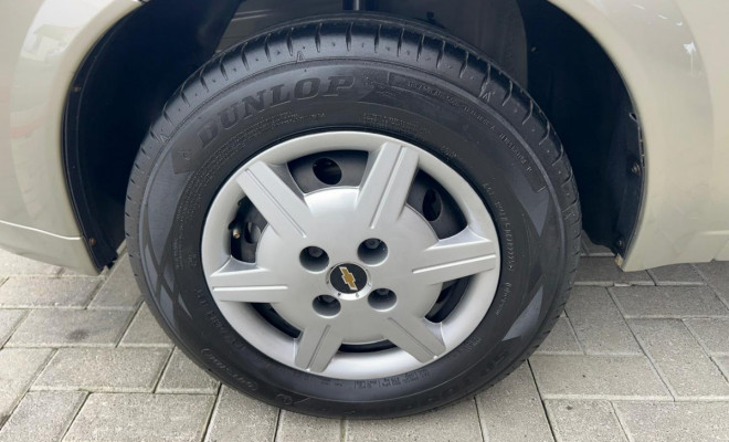 GM - Chevrolet Classic Life/LS 1.0 VHC FlexP. 4p 2011 Flex-12