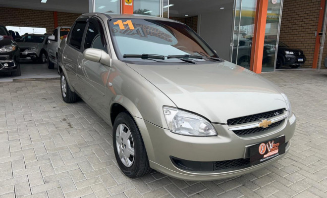 GM - Chevrolet Classic Life/LS 1.0 VHC FlexP. 4p 2011 Flex-1