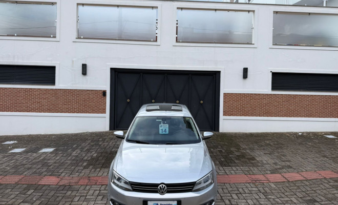 VW - VolksWagen JETTA Highline 2.0 TSI 16V 4p Tiptronic 2014 Flex