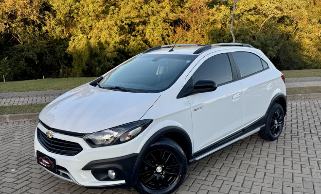 Chevrolet ONIX HATCH ACTIV 1.4 8V Flex 5P Aut. 2017 Flex