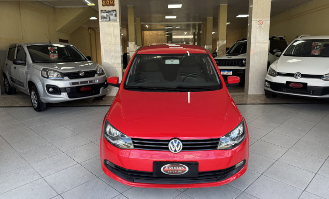 VW - VolksWagen VOYAGE TREND 1.6 Mi Total Flex 8V 4p 2013 Flex