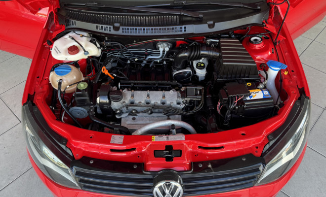 VW - VolksWagen VOYAGE TREND 1.6 Mi Total Flex 8V 4p 2013 Flex-7