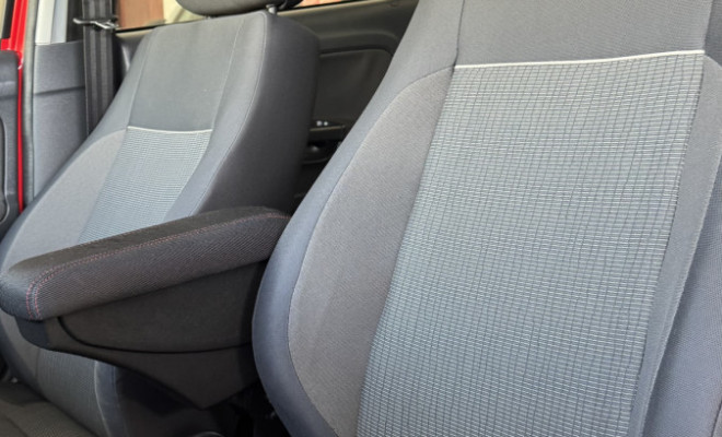 VW - VolksWagen VOYAGE TREND 1.6 Mi Total Flex 8V 4p 2013 Flex-6