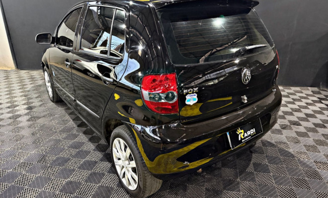 VW - VolksWagen Fox Plus 1.6Mi/ 1.6Mi Total Flex 8V 4p 2009 Flex-0