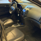 Hyundai i30 2.0 16V 145cv 5p Aut. 2011 Gasolina-17