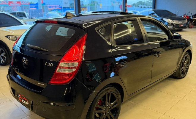 Hyundai i30 2.0 16V 145cv 5p Aut. 2011 Gasolina-3