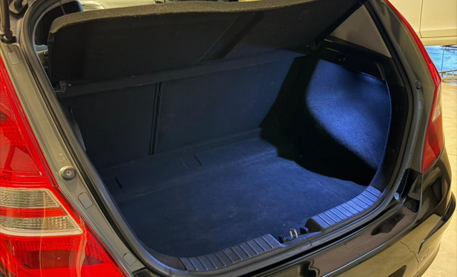 Hyundai i30 2.0 16V 145cv 5p Aut. 2011 Gasolina-24