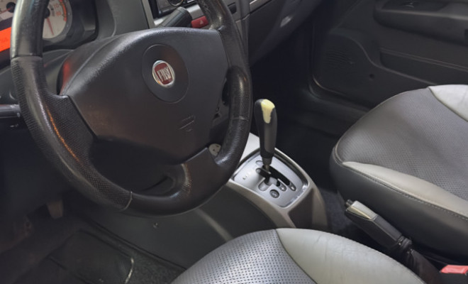 Fiat Palio Week.Adv.LOCK.Dualogic 1.8 Flex 2012 Flex-1