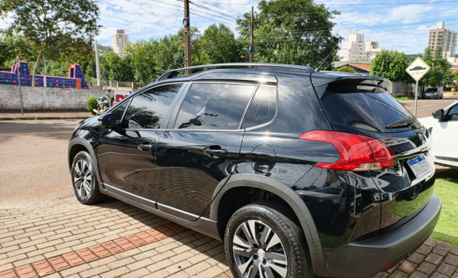 Peugeot 2008 Griffe 1.6 Flex 16V 5p Aut. 2020 Flex-8