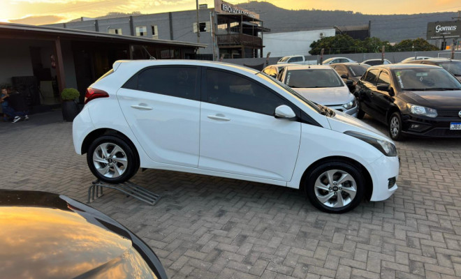 Hyundai HB20 C.Style/C.Plus 1.6 Flex 16V Aut. 2016 Flex-16