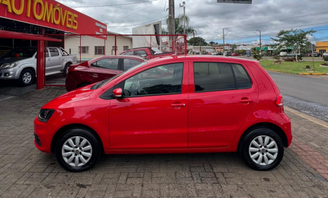 VW - VolksWagen Fox Trendline 1.0 Flex 12V 5p 2017 Gasolina-0