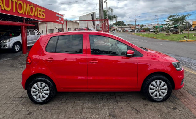 VW - VolksWagen Fox Trendline 1.0 Flex 12V 5p 2017 Gasolina-4