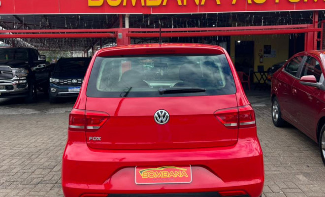 VW - VolksWagen Fox Trendline 1.0 Flex 12V 5p 2017 Gasolina-2