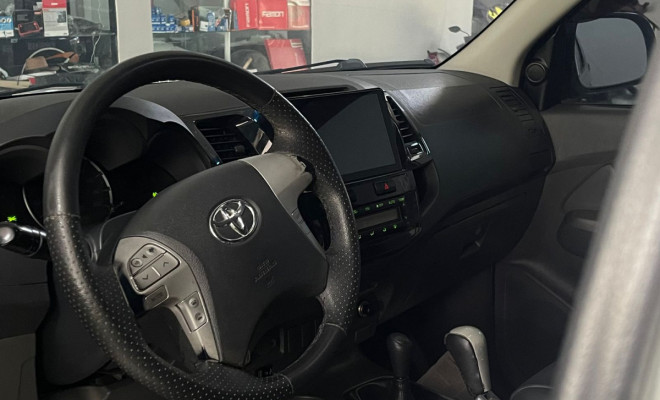 Toyota Hilux CD SRV D4-D 4x4 3.0 TDI Diesel Aut 2013 Diesel-2