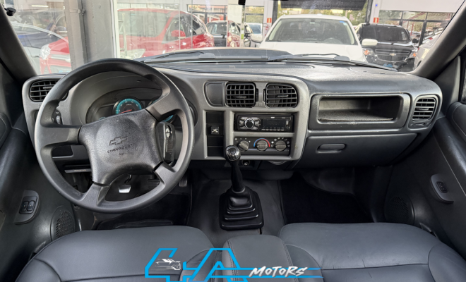 GM - Chevrolet S10 P-Up Advant. 2.4/2.4 MPFI F.Power CD 2010 Gasolina-6