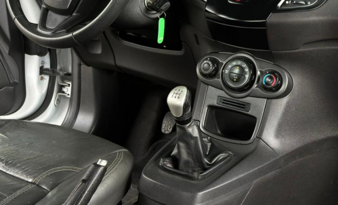 Ford Fiesta 1.5 16V Flex Mec. 5p 2015 Flex-5