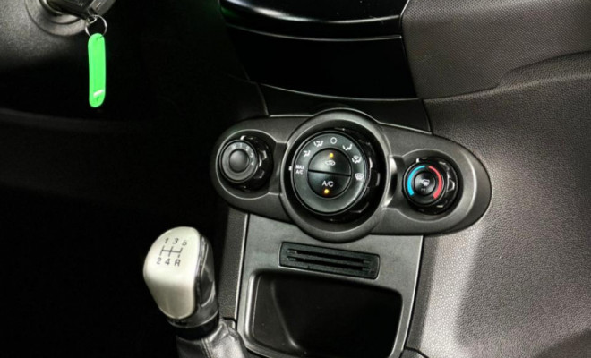 Ford Fiesta 1.5 16V Flex Mec. 5p 2015 Flex-8