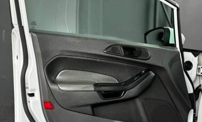 Ford Fiesta 1.5 16V Flex Mec. 5p 2015 Flex-12