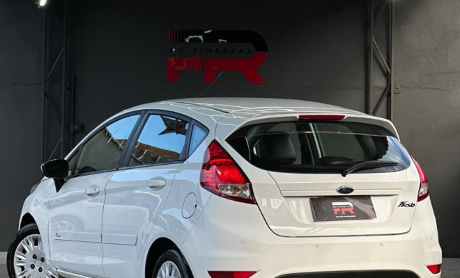 Ford Fiesta 1.5 16V Flex Mec. 5p 2015 Flex-4